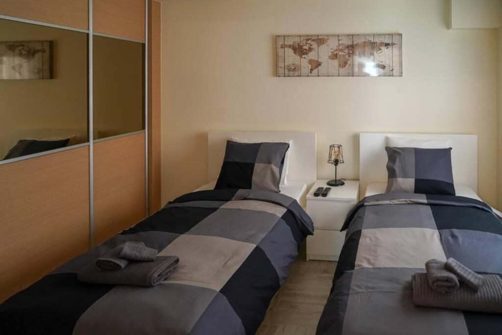 Modern Apartment In The City Center Ioannina Exterior photo